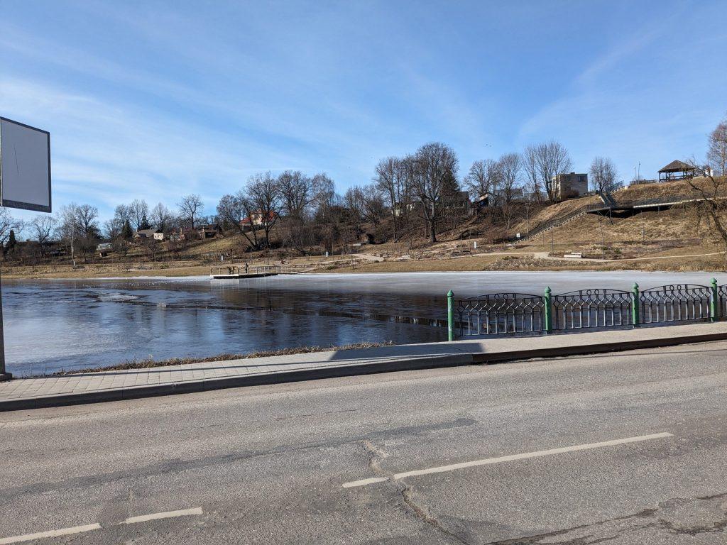 The Latvian border road, from Valga