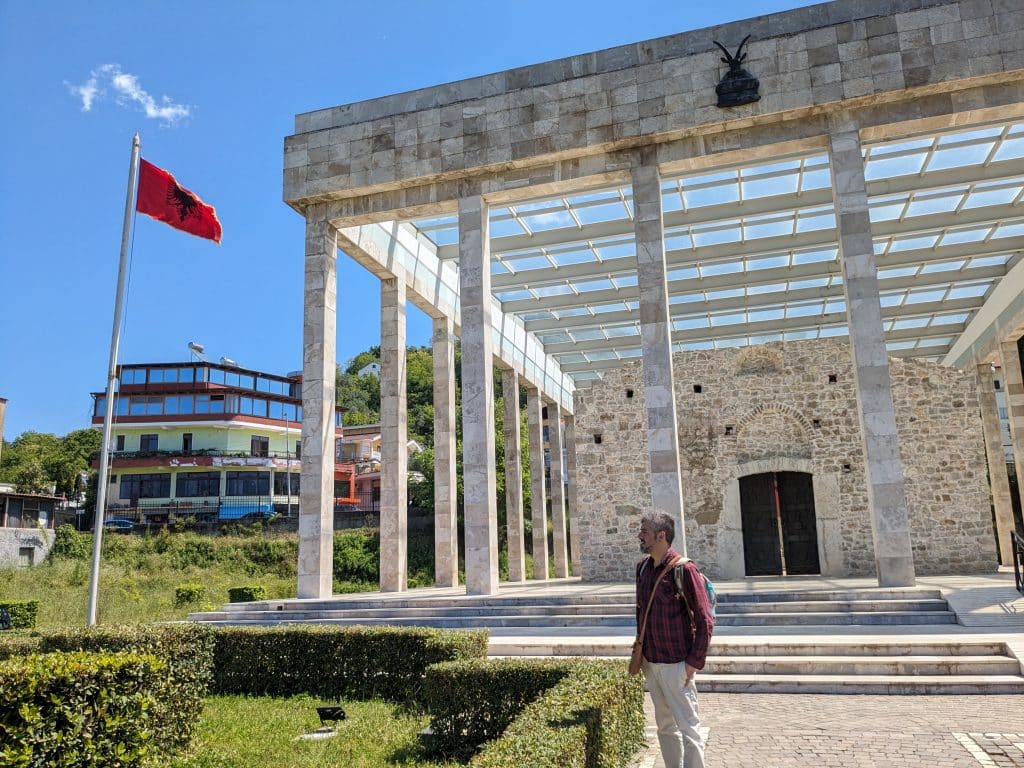 Kamel in Lezha